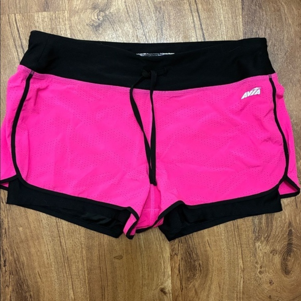 Avia Vibrant Pink and Black Sports Shorts Pre owned Like new condition - Picture 1 of 8